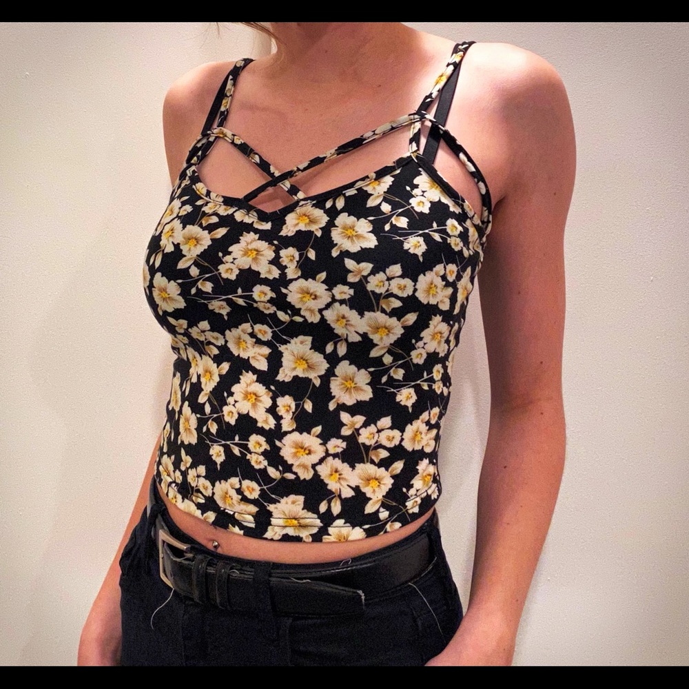 Floral daisy tank top